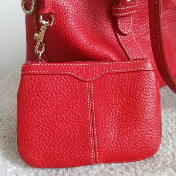 Dooney and Bourke-Red Leather-Vintage-Large Dome Satchel with matching wristlet - Picture 4 of 16